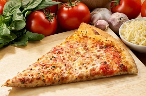 Calories In a Pizza Slice – Information for Pizza Enthusiasts